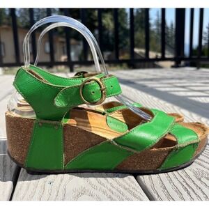 Sergio Tomani Sandals Green Leather Wedge Sandals Size 9 Ankle Strap Open Toe